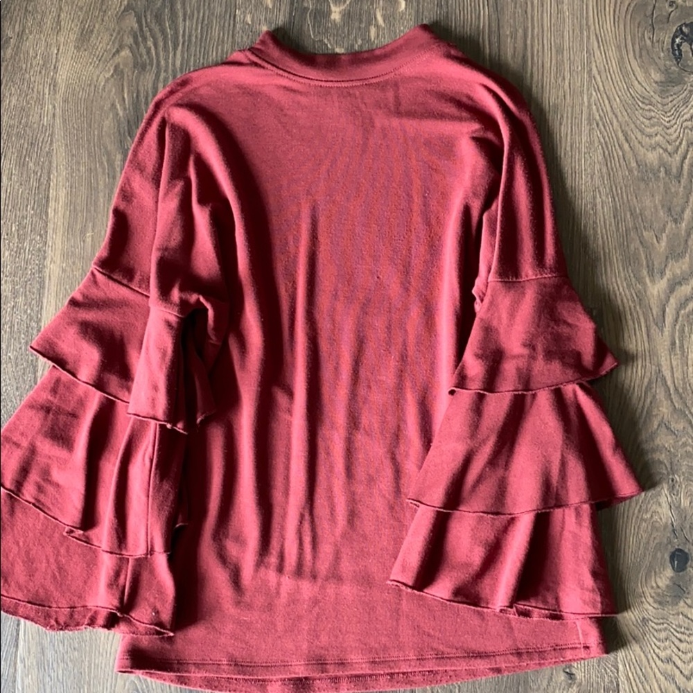 Ruffled long sleeve shirt